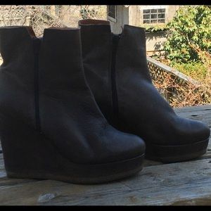 Troppa wedge boots